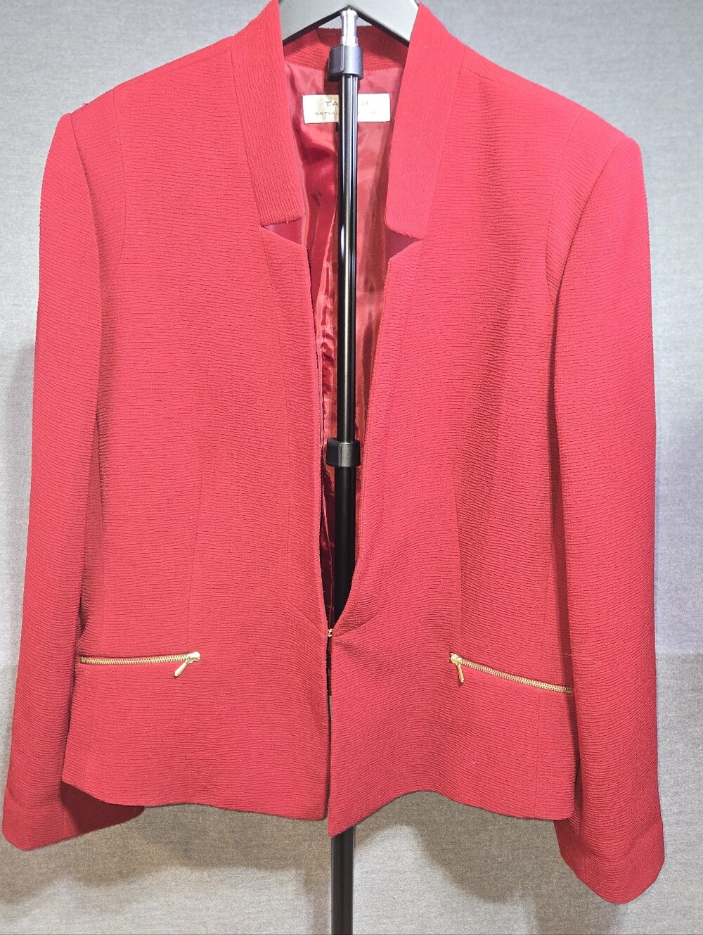 Tahari Arthur S. Levine Red Textured Blazer Gold Zip Pockets Size 18